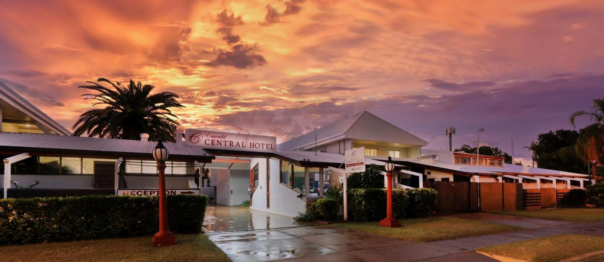 Emerald Central Hotel Official Exterior photo